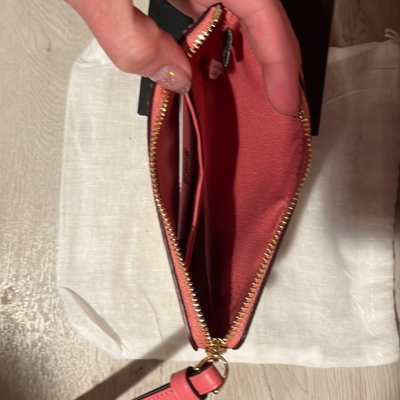 New with and Dust Cover Coach Plaid Wristlet - Picture 2 of 5